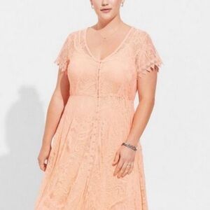 torrid Peach Lace V-Neck Midi Dress  Sz 0